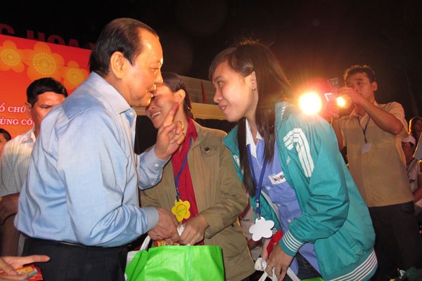 กรรมกร 600 คนเข้าร่วมรายการ “ฉลองเทศกาลตรุษเต๊ตกับกรรมกร”